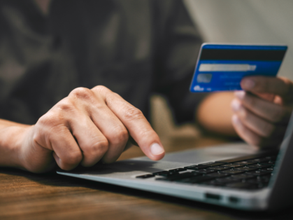 Caixa Tem oferece cartão de crédito sem anuidade; veja como pedir